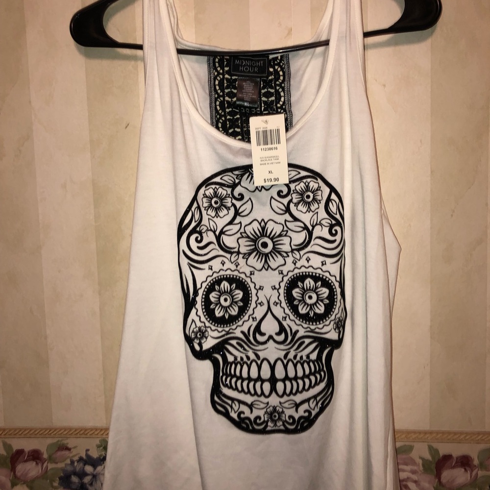 Hot topic skull tank